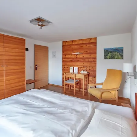 Hotel Alpenblick 3*