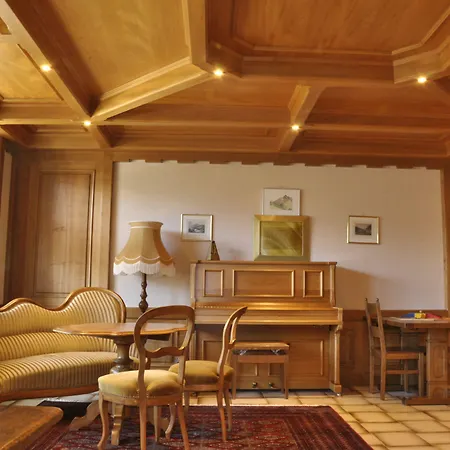 Alpenblick ホテル 3*