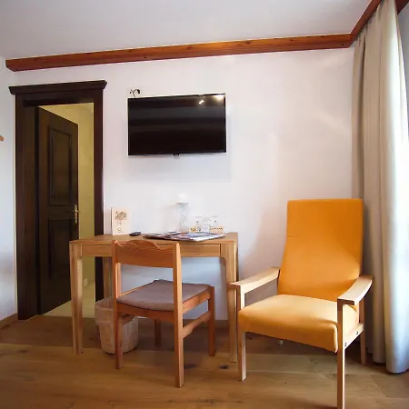 Alpenblick Hotel 3*