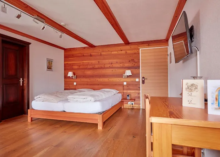 Hotel Alpenblick 3*